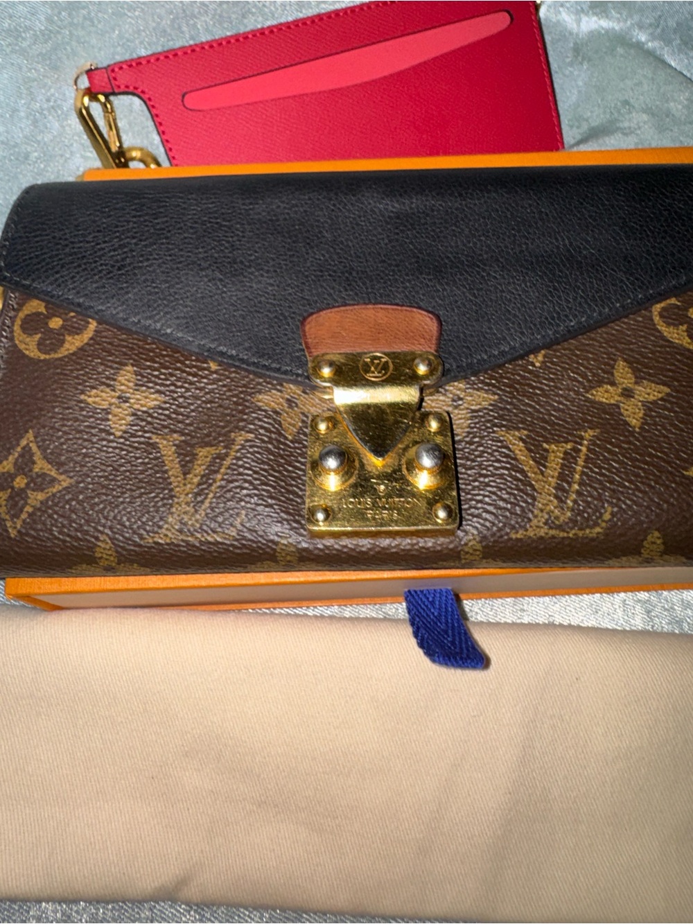 Louis Vuitton Black & Brown Wallet with Gold Hardware & crossbody chain - Picture 7 of 10